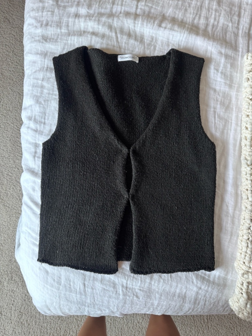 Rumored Black Knit Sleeveless V-Neck Vest